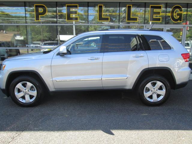 Jeep Grand Cherokee 2011 photo 4