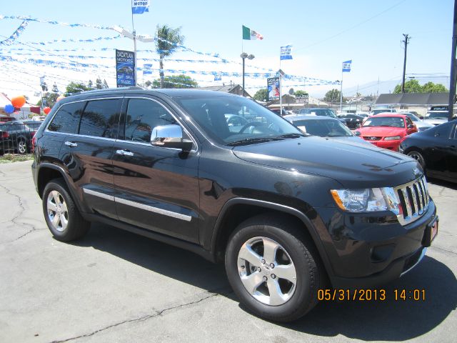 Jeep Grand Cherokee 2012 photo 12