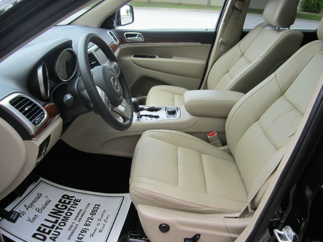 Jeep Grand Cherokee 2012 photo 8