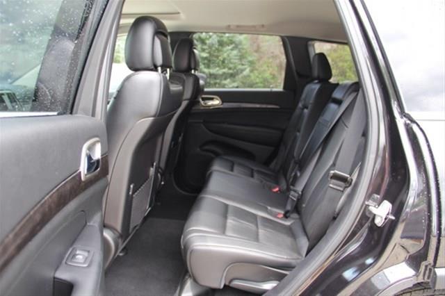 Jeep Grand Cherokee 2012 photo 11