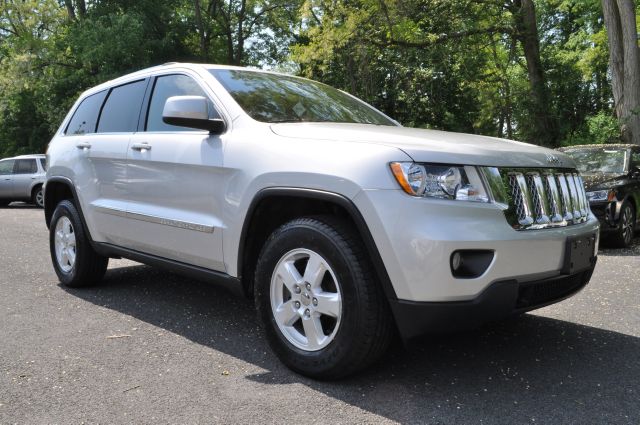 Jeep Grand Cherokee 2012 photo 21