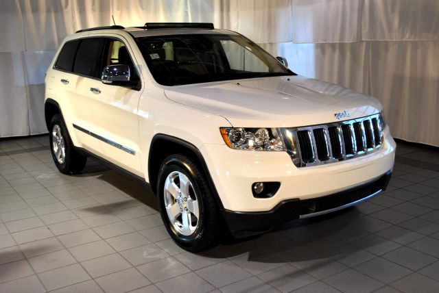 Jeep Grand Cherokee 2012 photo 8