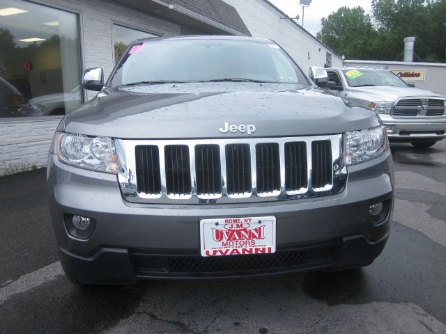 Jeep Grand Cherokee Base W/nav.sys SUV