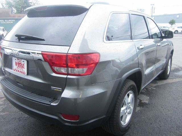 Jeep Grand Cherokee 2012 photo 2