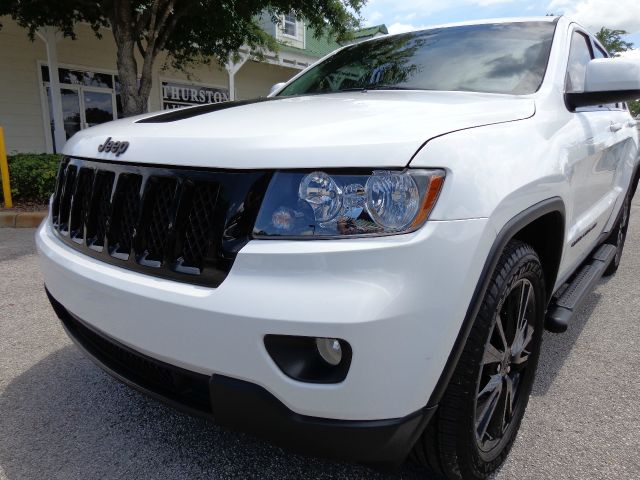 Jeep Grand Cherokee 2013 photo 1