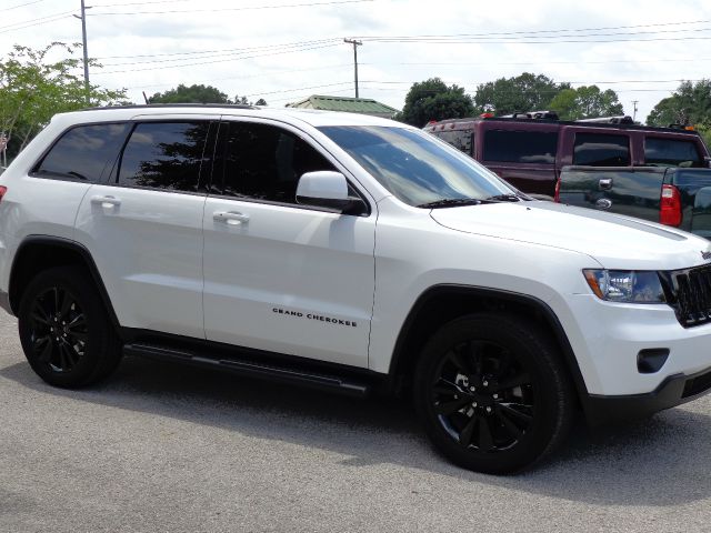 Jeep Grand Cherokee 2013 photo 10