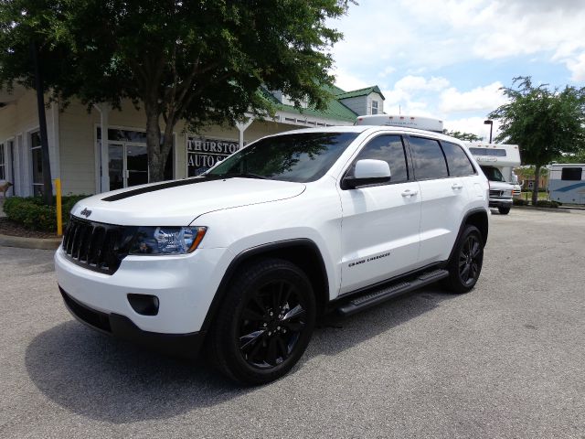 Jeep Grand Cherokee 2013 photo 17