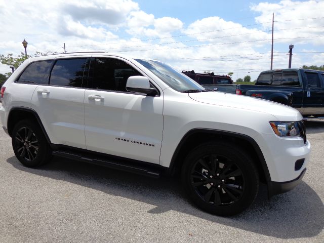 Jeep Grand Cherokee 2013 photo 2