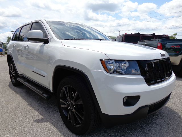 Jeep Grand Cherokee 2013 photo 20