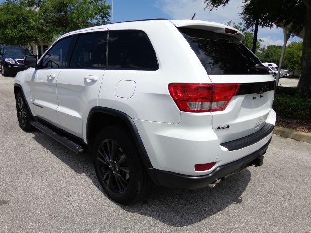 Jeep Grand Cherokee 2013 photo 29