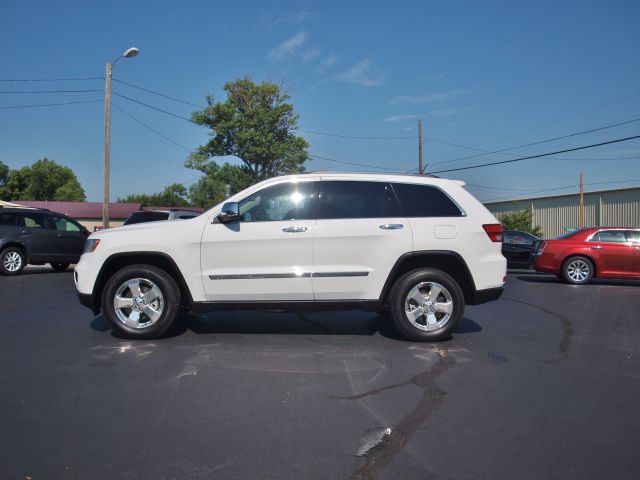 Jeep Grand Cherokee 2013 photo 4