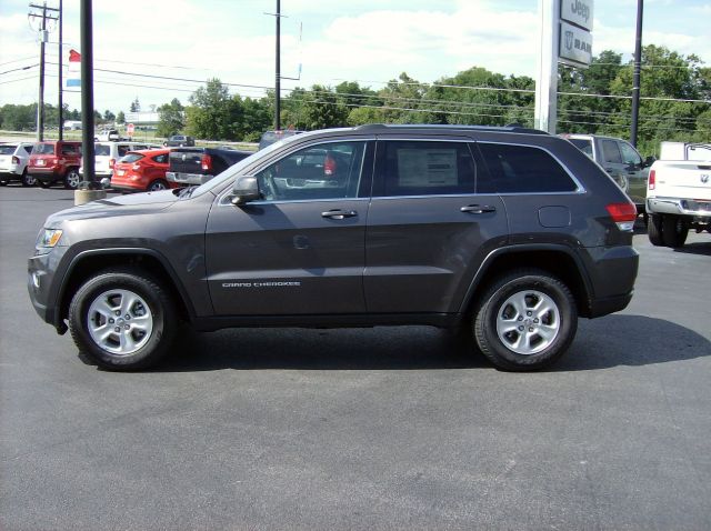 Jeep Grand Cherokee 2014 photo 2