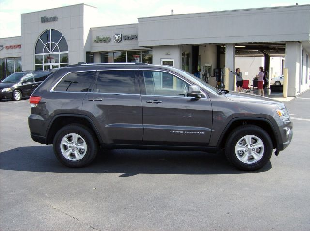 Jeep Grand Cherokee 2014 photo 3