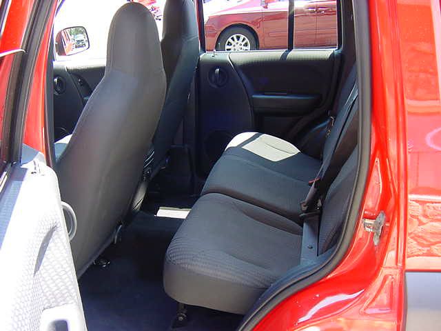 Jeep Liberty 2002 photo 2