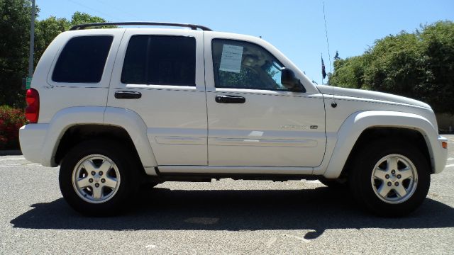 Jeep Liberty 2002 photo 3