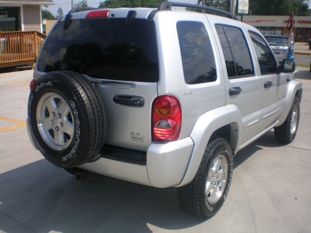 Jeep Liberty 2002 photo 2