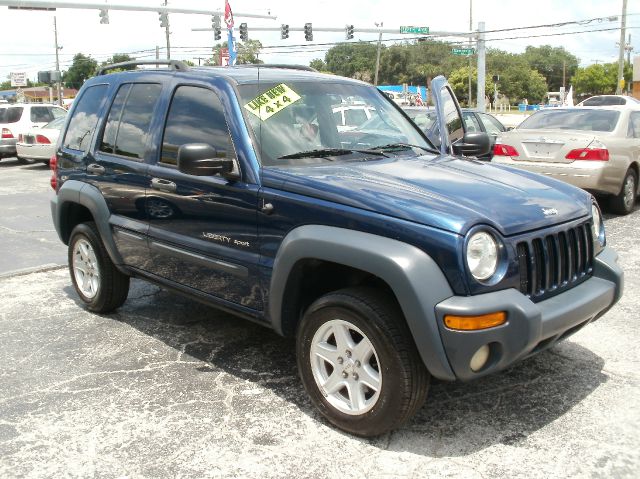 Jeep Liberty 2002 photo 4