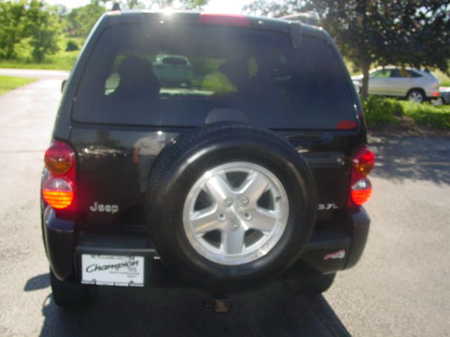 Jeep Liberty 2002 photo 1