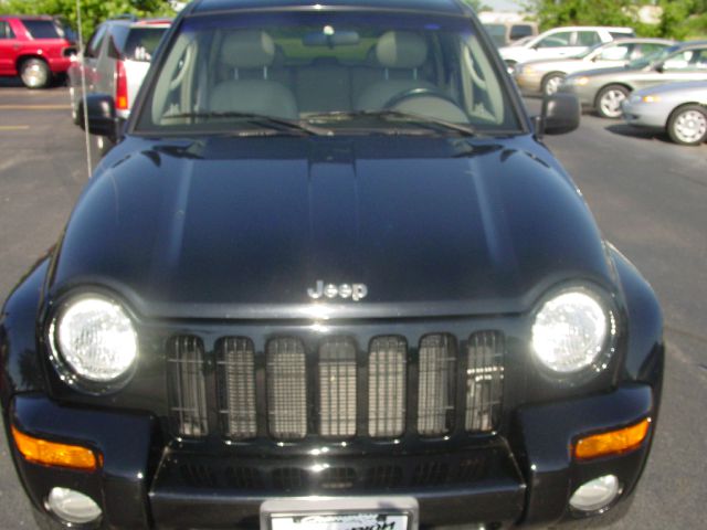 Jeep Liberty 2002 photo 4