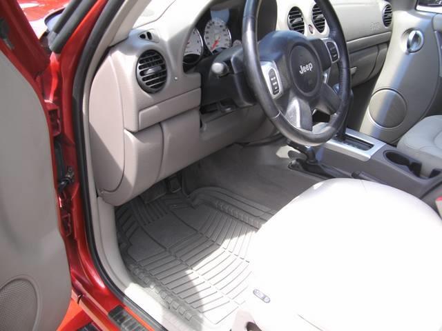 Jeep Liberty 2002 photo 15