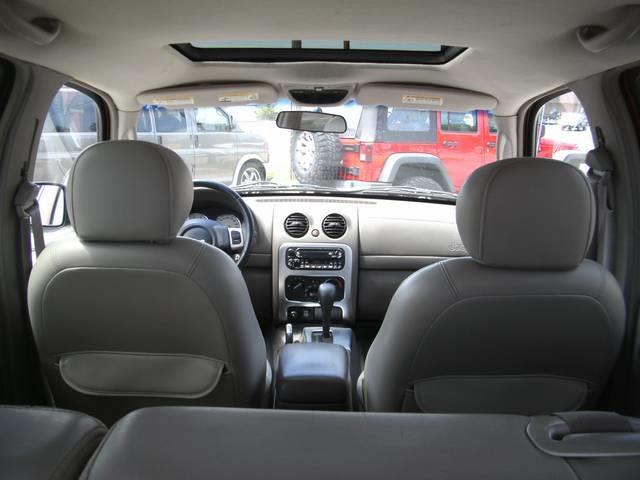 Jeep Liberty 2002 photo 22