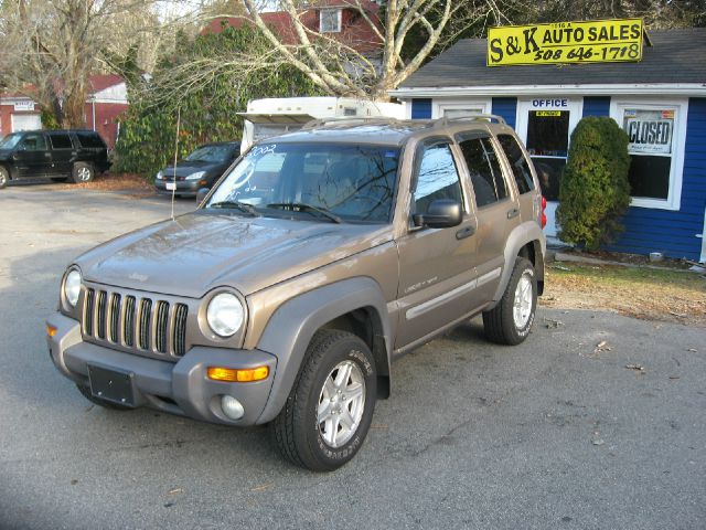 Jeep Liberty 2002 photo 4