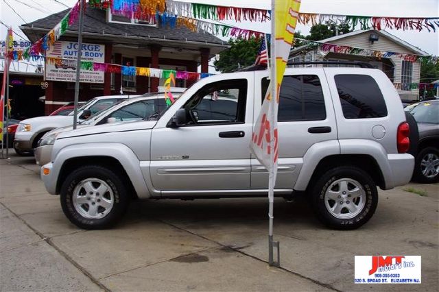 Jeep Liberty Super SUV