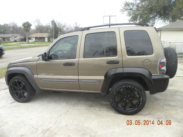 Jeep Liberty 2002 photo 3