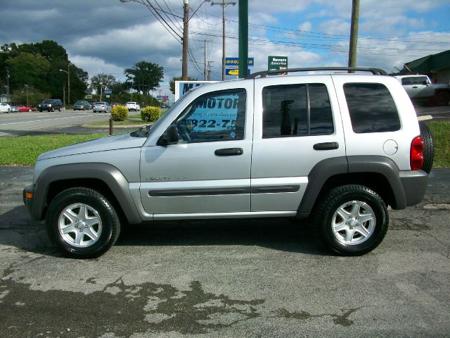 Jeep Liberty 2002 photo 3