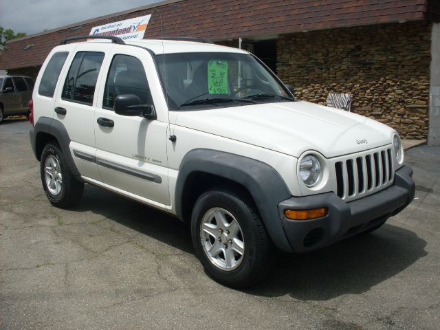 Jeep Liberty 2002 photo 2