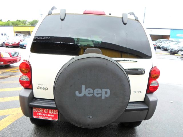 Jeep Liberty 2002 photo 19