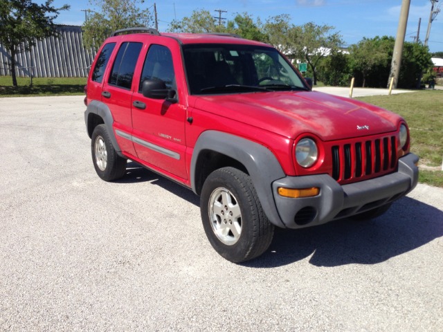 Jeep Liberty 2002 photo 2