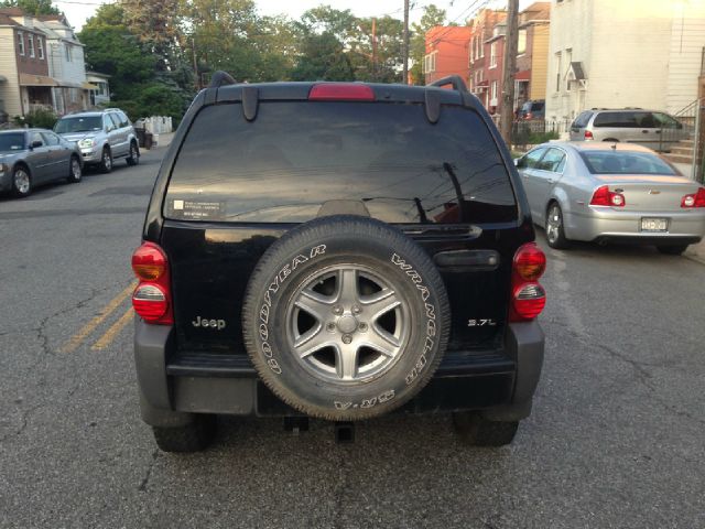 Jeep Liberty 2002 photo 13