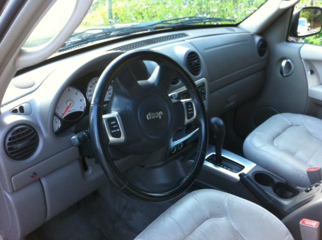 Jeep Liberty 2002 photo 4