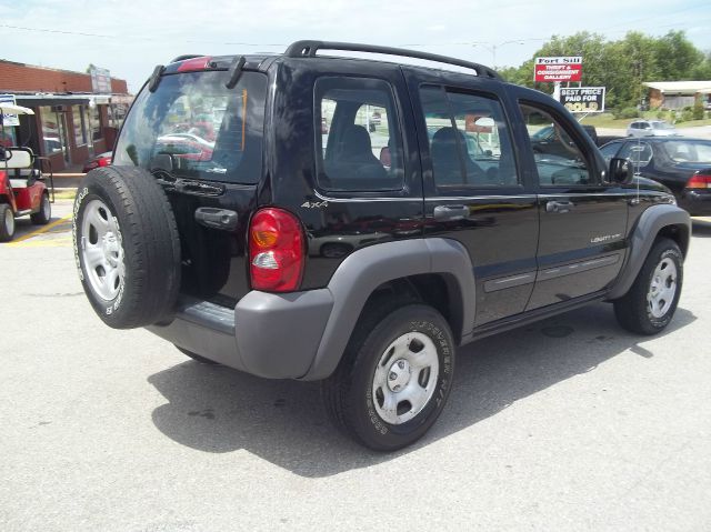 Jeep Liberty 2002 photo 4