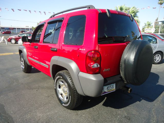 Jeep Liberty 2002 photo 4