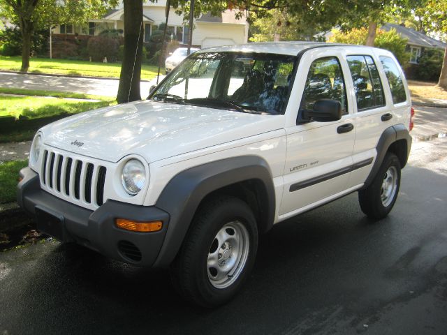 Jeep Liberty 2002 photo 4