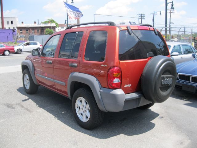 Jeep Liberty 2002 photo 1