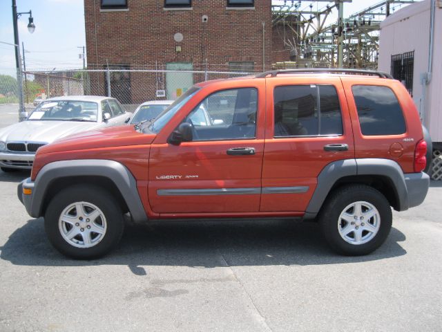 Jeep Liberty 2002 photo 2