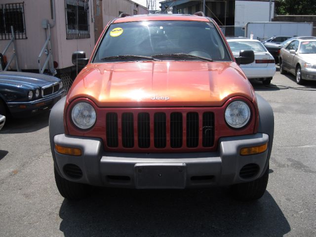 Jeep Liberty 2002 photo 4