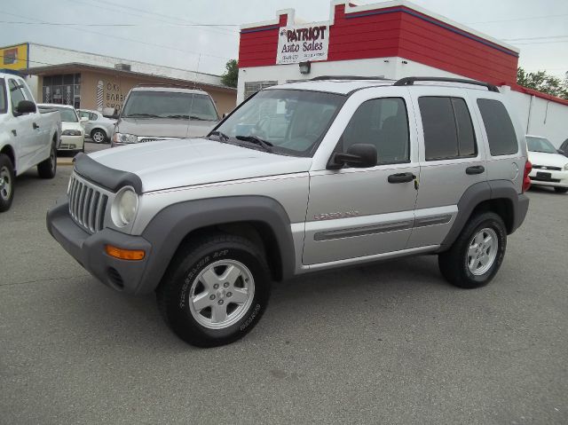 Jeep Liberty Extended Cab V8 LT W/1lt SUV