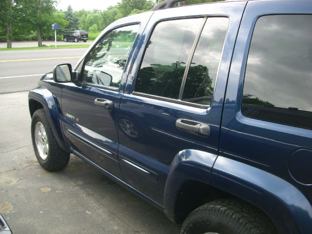 Jeep Liberty 2002 photo 4