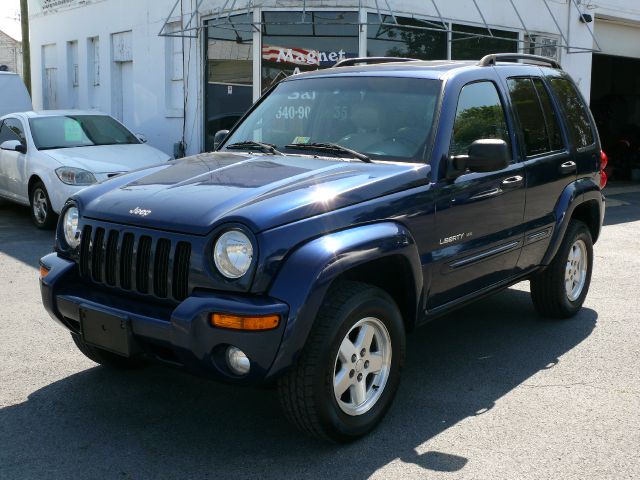 Jeep Liberty 2002 photo 2