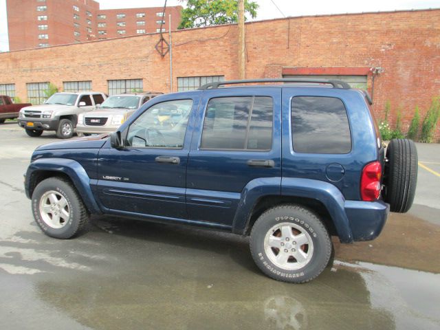 Jeep Liberty 2002 photo 2