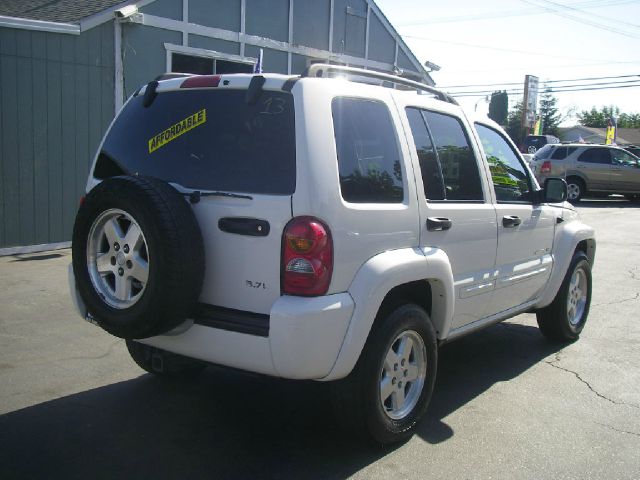 Jeep Liberty 2002 photo 3