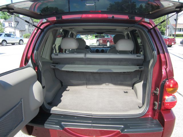 Jeep Liberty 2002 photo 2