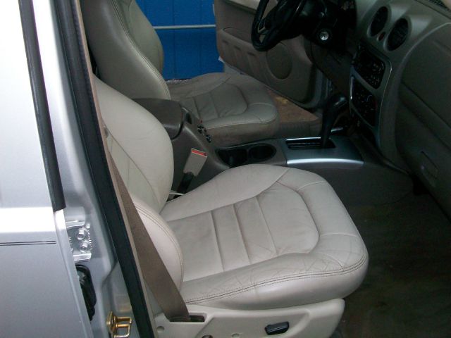 Jeep Liberty 2002 photo 2