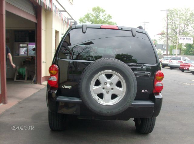 Jeep Liberty 2002 photo 1