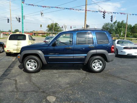 Jeep Liberty 2002 photo 11