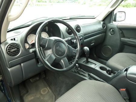 Jeep Liberty 2002 photo 8